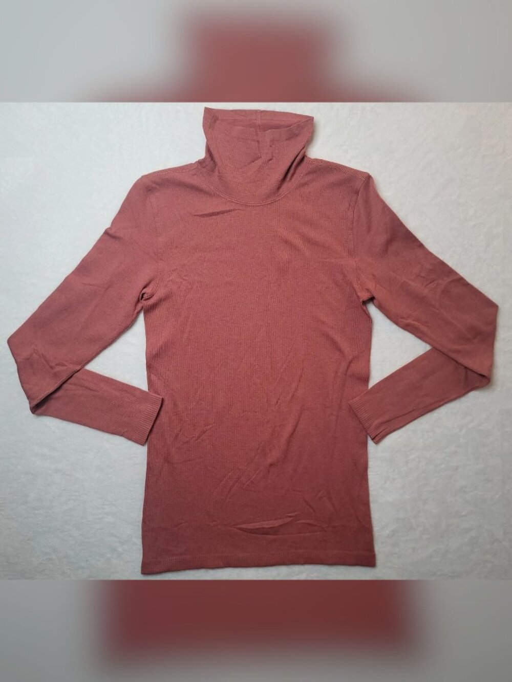 Lululemon Yin Vibes Turtleneck Long Sleeve Top / Shirt Sz 10 Copper Clay Women's